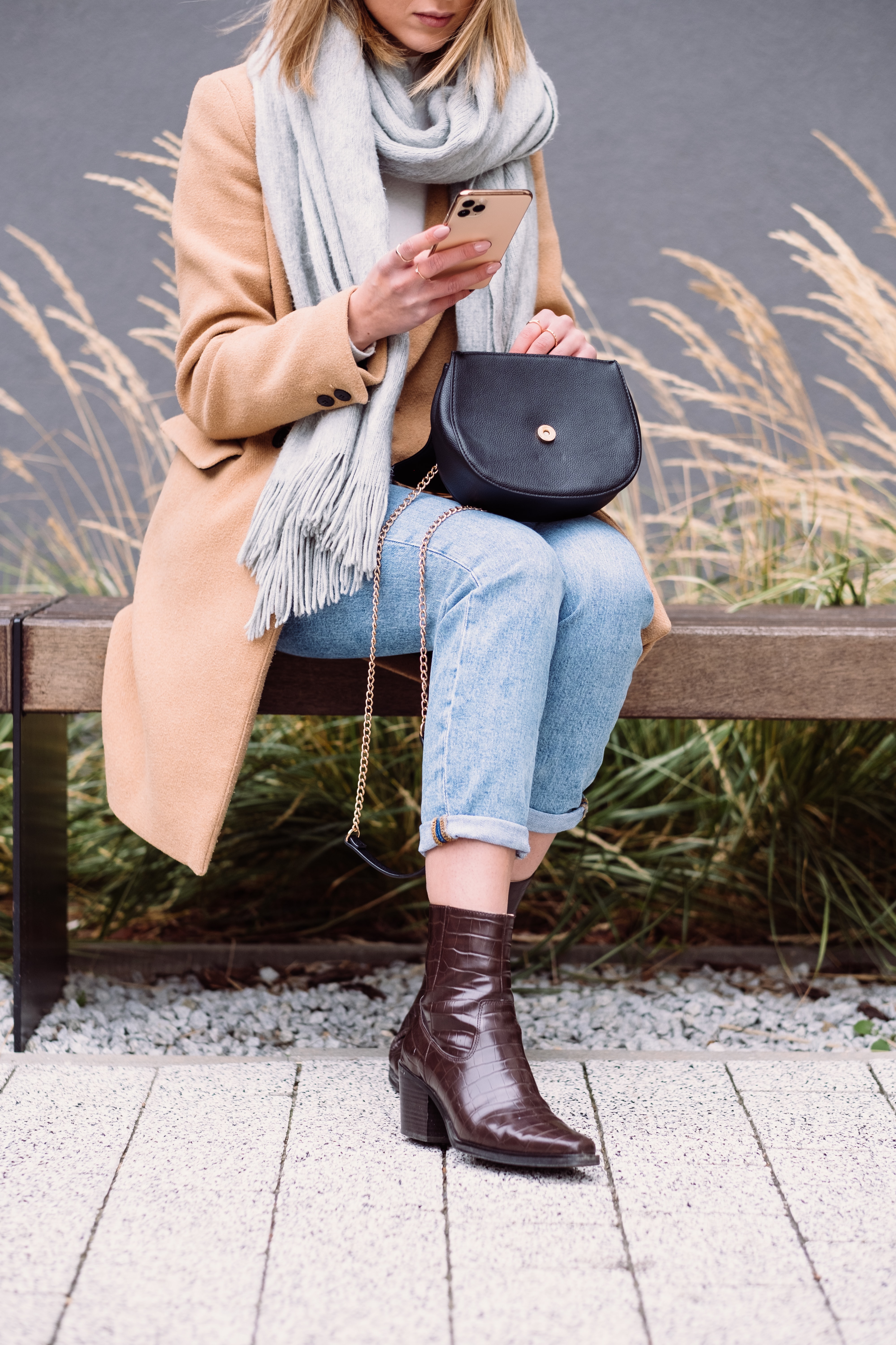 woman-on-her-phone